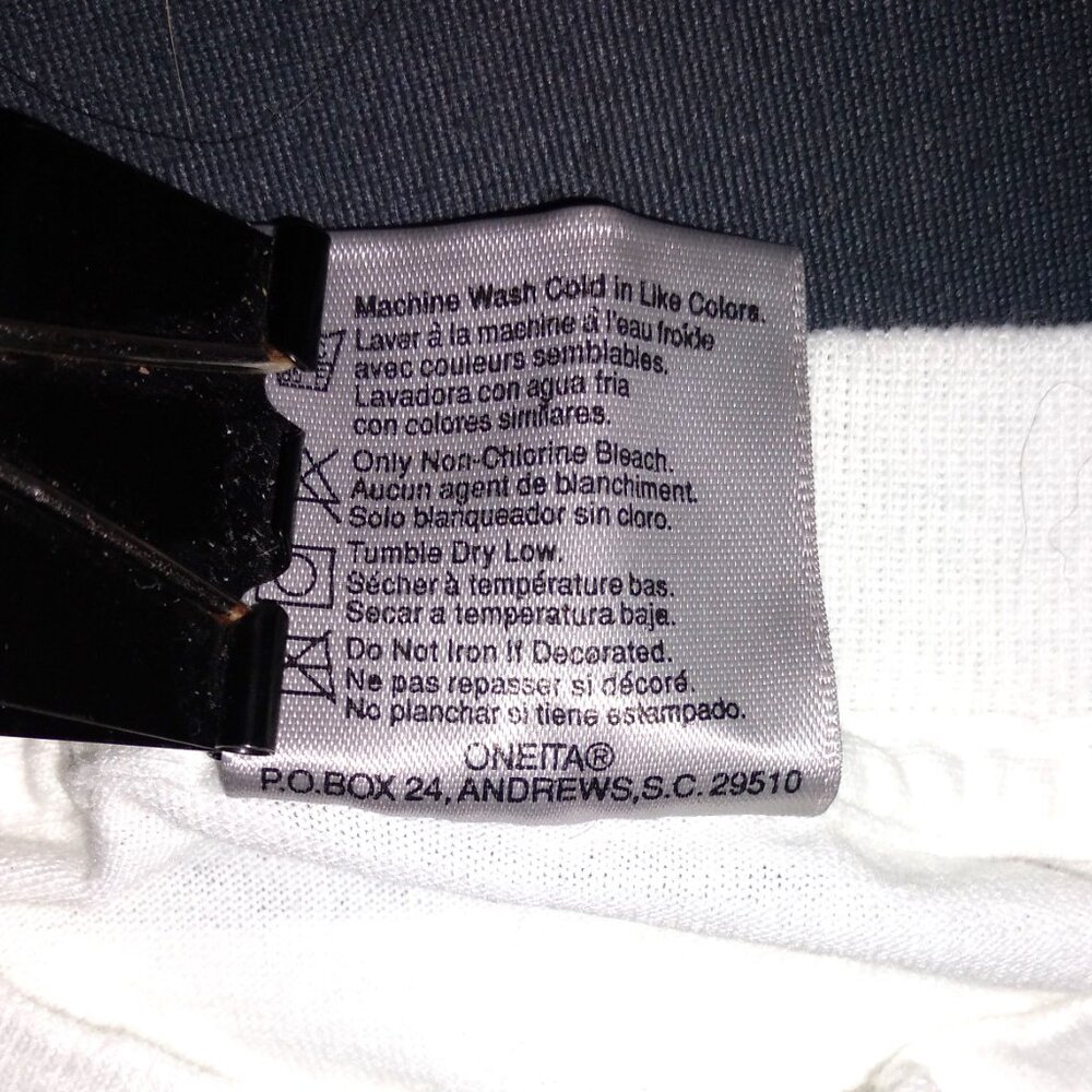 Vintage White Smiley Face with Witch Hat T-shirt from Salem, Mass – Size Medium - Picture 7 of 7